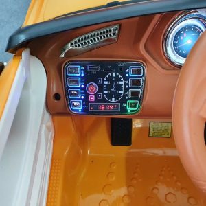 Hình ảnh thực tế xe ô tô điện trẻ em Audi JM 2088 tại Baby Auto