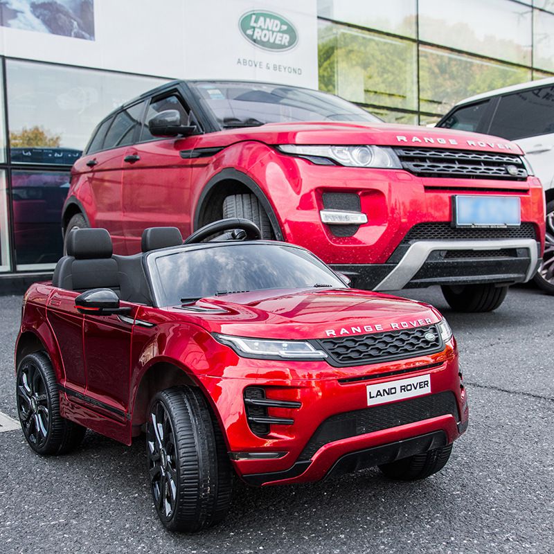 Xe ô tô điện trẻ em Land Rover DK-RRE99 là phiên bản thu nhỏ của mẫu xe Range Rover Evoque rất sang chảnh