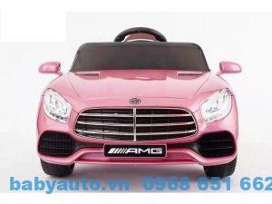 Xe ô tô điện cho bé CL 300 có thiết kế rất dễ thương