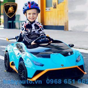 Xe ô tô điện trẻ em Lamborghini Huracan STo SMT 555