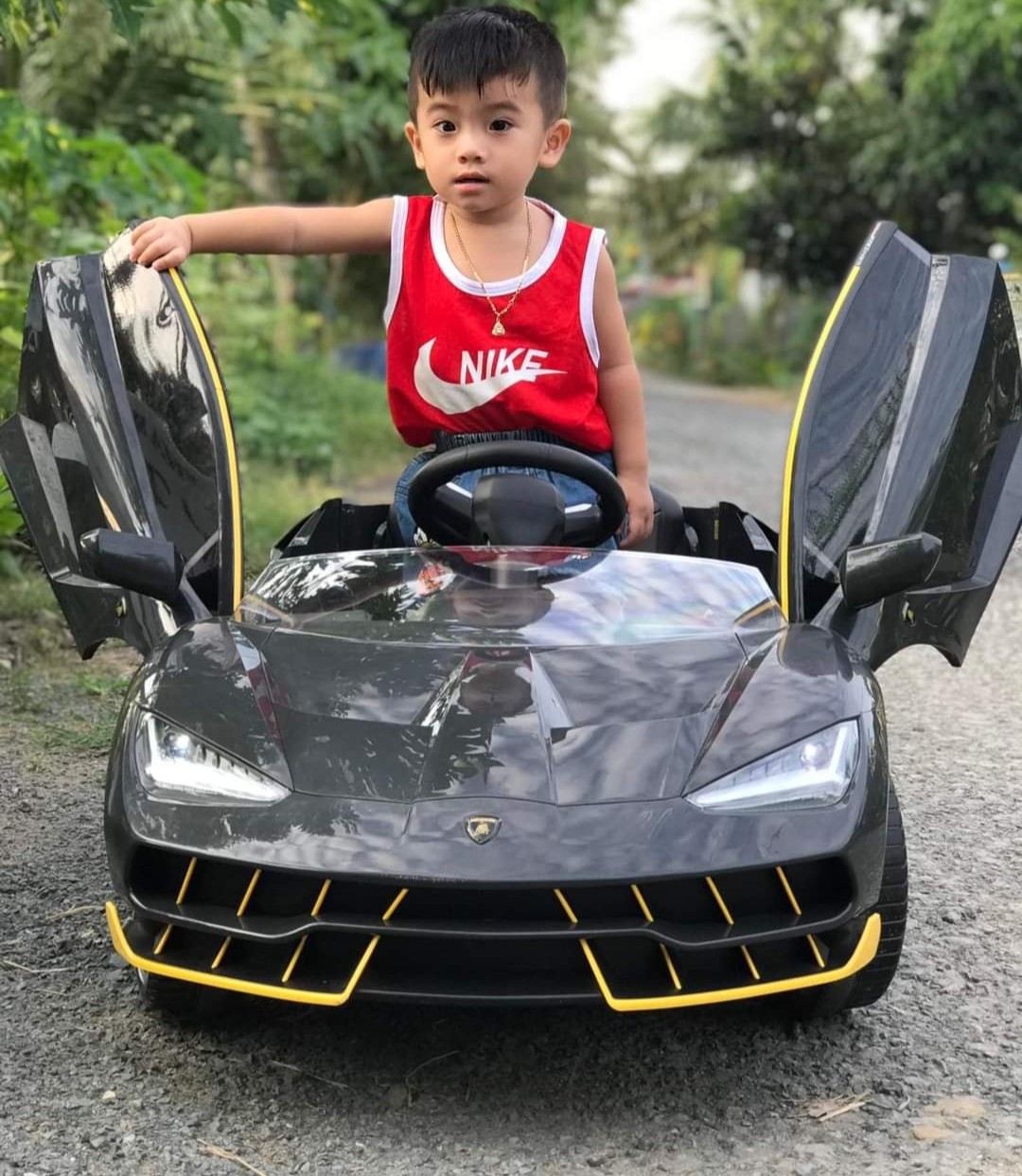 Xe ô tô điện trẻ em thể thao Lamborghini Centenario 6726R